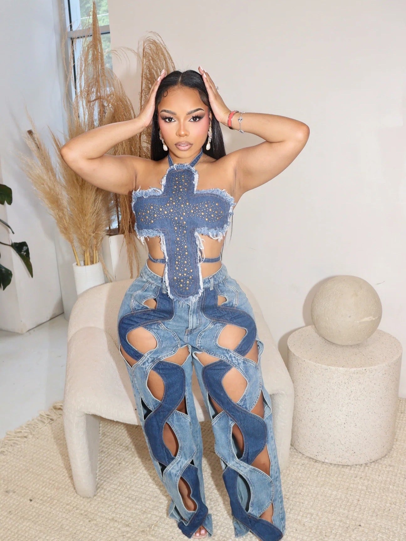 Crossed Up Top